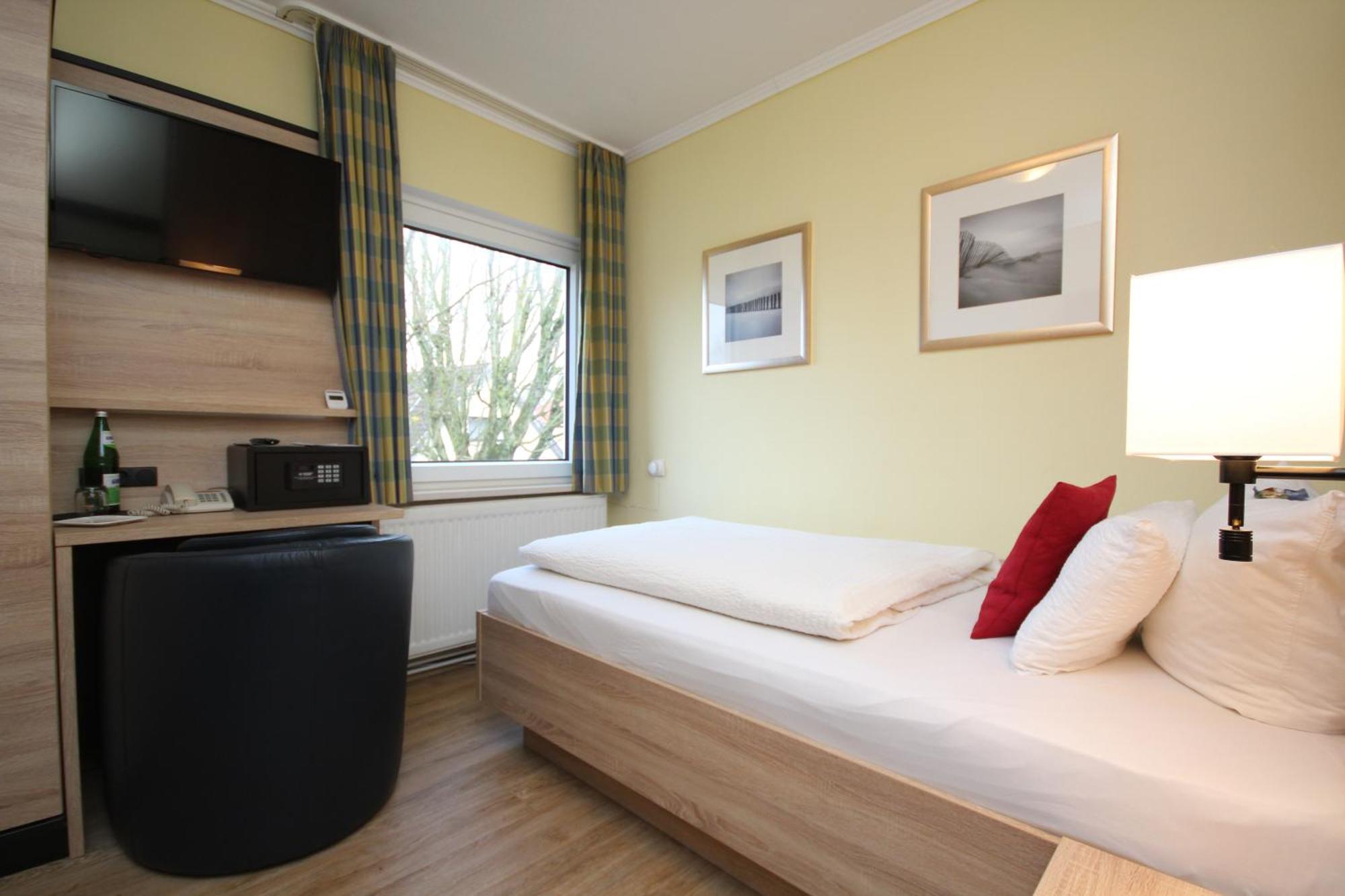 Hotel Morgensonne Garni Бюзум Екстер'єр фото